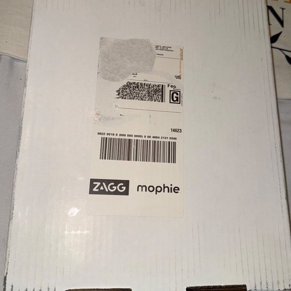 ZAGG BRAND NEW NOT OPENED RUGGED KEYBOARD FITS IPAD 10.2  GEN7-9 - Picture 11 of 11